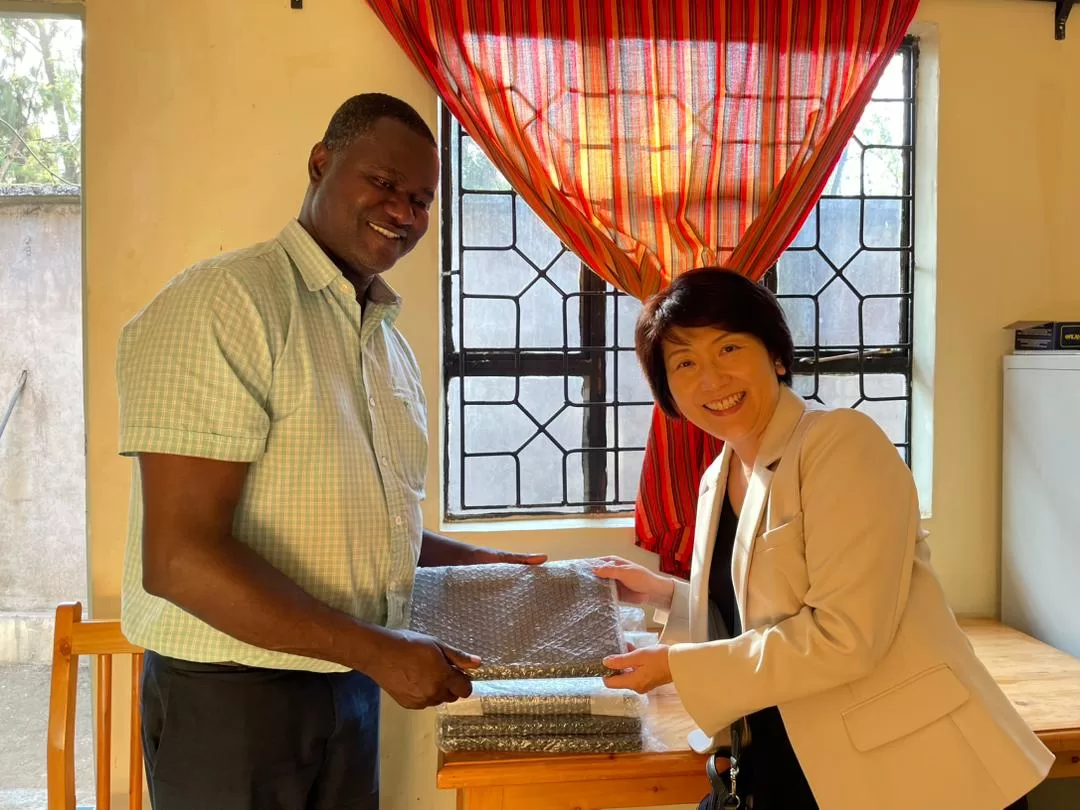 Savannah Vision Tanzania Receives Laptop Donation from Mr. Yuji Tsui