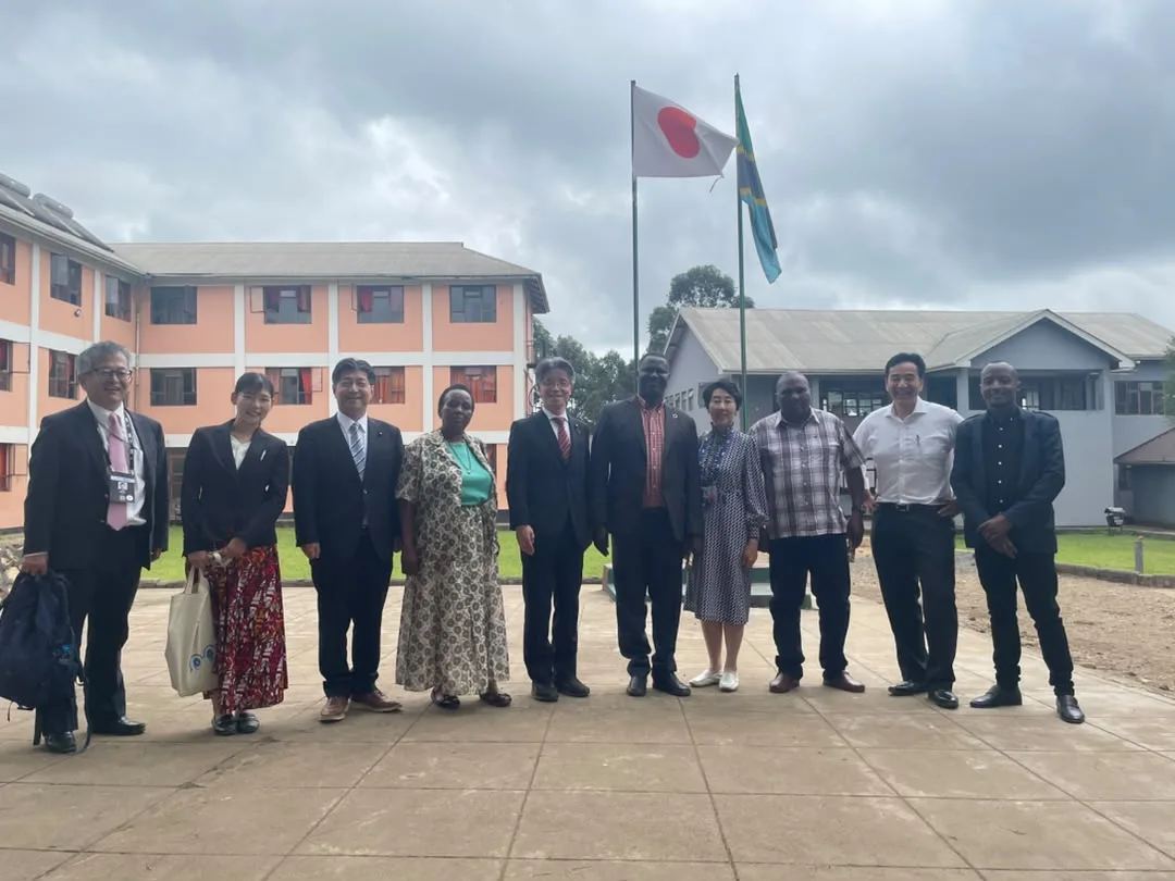 Japanese Diet members and Ambassador Yoichi Mikami with Sakura Girls Secondary School representatives in Bangata, Arusha.